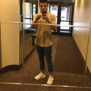 Meet your Posher, Hamad